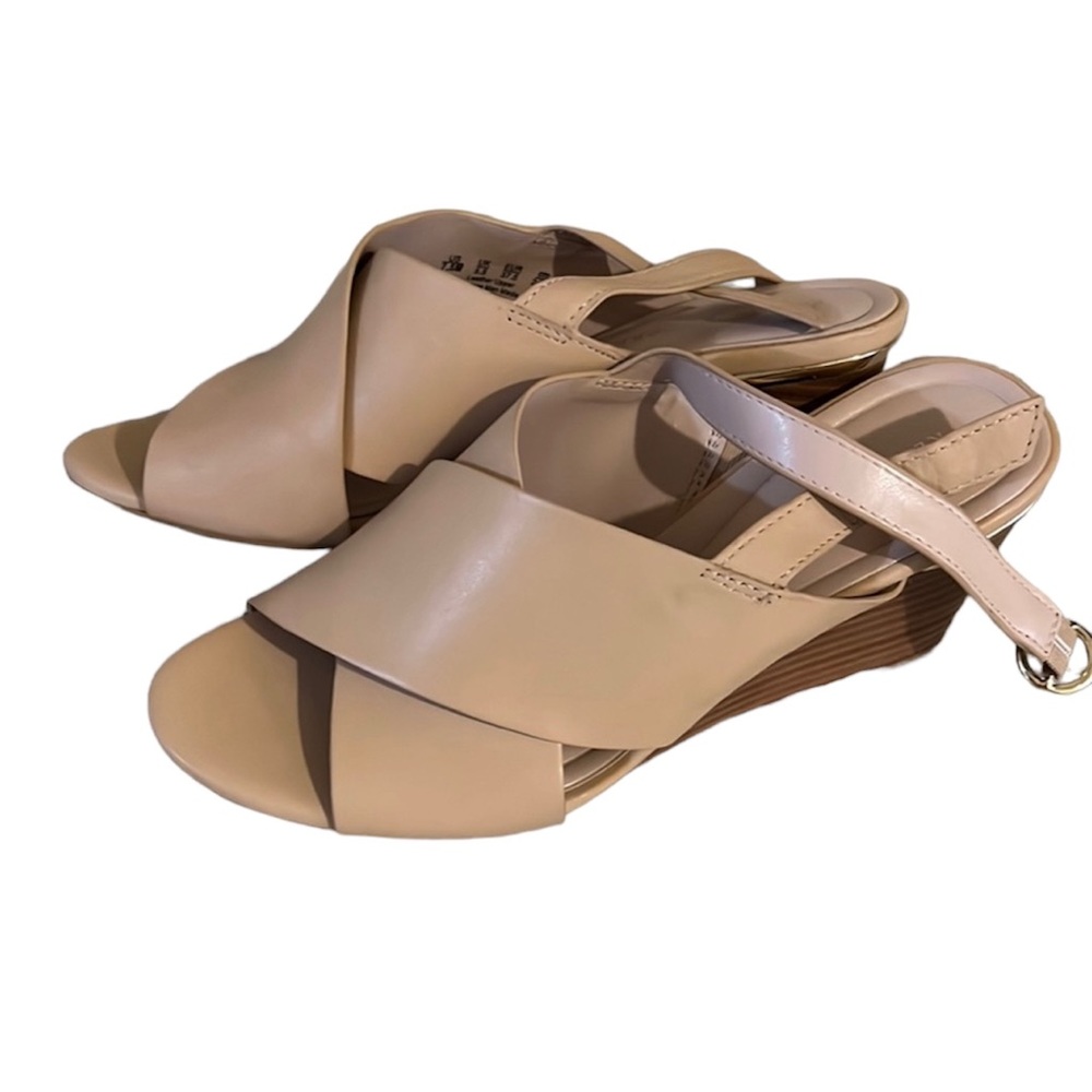 Preston and York tan  leather wedges woman’s size 7.5